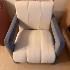 1人かけソファーの画像