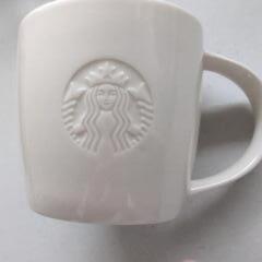 スターバックスのコーヒーカップ