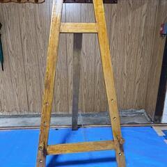 イーゼル3台の画像