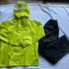 雨具　合羽　カッパ　レインコート　レインスーツ　収納袋付　Mサイズ