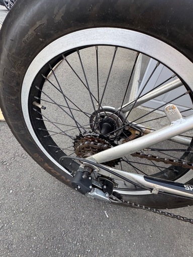 ファットバイク　20インチ　　自転車