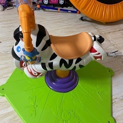 フィッシャープライスしまうまジャンパーの画像