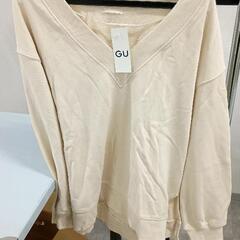 0530-157 GU　Vネックスウェット　Lサイズ　※新品