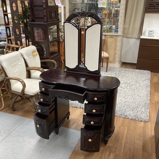 ジモティー限定価格！S733 ⭐ 輸入家具 アンティークドレッサー 三面鏡 猫足 椅子付き 幅102cm USED