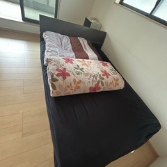 セミダブルベッド　マットレス付