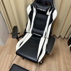 ★値下げしました！GTRACING ゲーミングチェア 黒/白 ※直接引取限定の画像