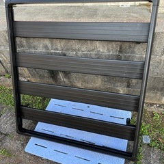 アウトドアカー用品　innoルーフキャリア　
