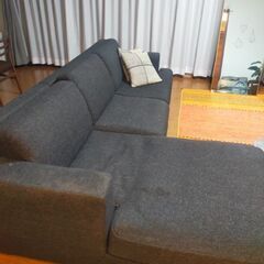 ソファの画像