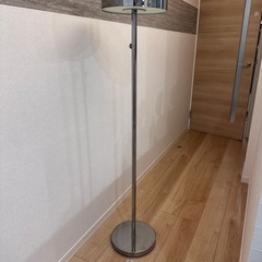 IKEA 間接照明 フロアランプ