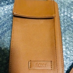 ROXY スマホ&ウォレット　ポシェットの画像