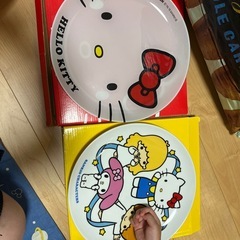 サンリオ　お皿2枚
