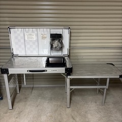 Colemanキッチンテーブルの画像