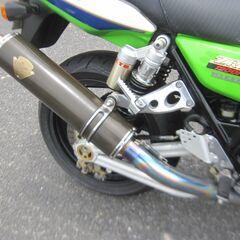 美車!! 走行距離僅か13000キロ台 そのままツーリング行けます ☆ KAWASAKI ZRX1200R 2002年式 走行13000キロ台 ワイバーンマフラー 無事故 車検残り僅か ☆ リアキャリア等付属の画像