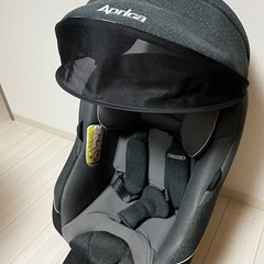 【値引き中】【美品】Aprica チャイルドシート の画像