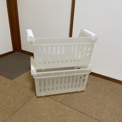 収納ラックの画像