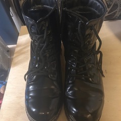 エナメルブーツ　24cm 黒