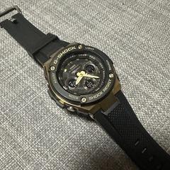 【限定値下げ】G-SHOCK GST-W300G ゴールドの画像