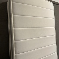 マットレス　クイーンサイズ（セミシングル×2枚）
