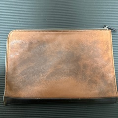 クラッチバック