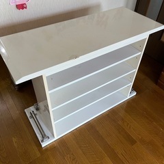 カウンターテーブルの画像