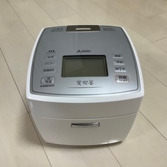 三菱/NJ-E10J7-W/IH炊飯器/2019の画像