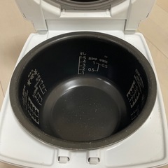 三菱/NJ-E10J7-W/IH炊飯器/2019の画像