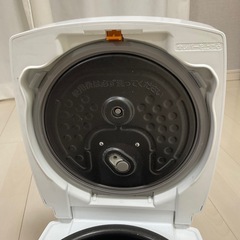 三菱/NJ-E10J7-W/IH炊飯器/2019の画像