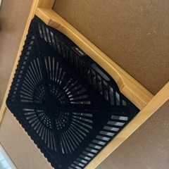 ホワイトローテブルの画像