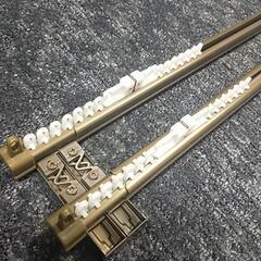 【中古】カーテンレール2連1本【伸縮104cm〜180cm】ブロンズ色の画像