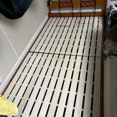 シングルベッドフレーム　木製