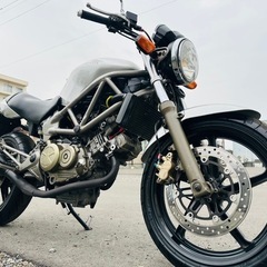 北海道　ホンダ　VTR250  走行少ない！タイヤ前後山あり！バ...