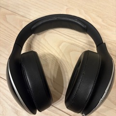 メルセデス・ベンツ　ワイヤレスヘッドホンの画像
