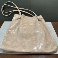 タックノットアソートトートバック クロコ風の画像