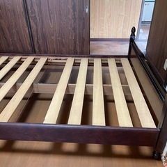 【レトロ】セミダブルベッドフレーム、の画像