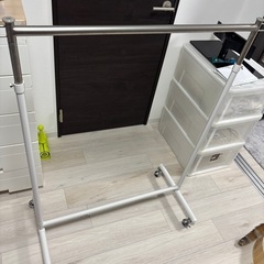 ハンガーラック