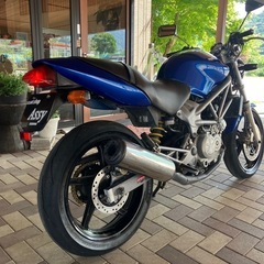 商談中❗️HONDA VTR250 MC33 キャブレター後期型　タコメーター付き　オールペイント　シート張り替え　リアルブレーキディスク新品交換　機関良好の画像