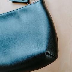 H＆M　黒ショルダーバッグの画像