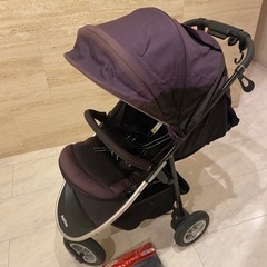 アップリカ　スムーヴ　ベビーカーの画像