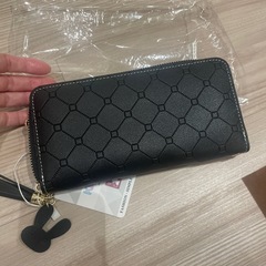 【お譲り先決定】【新品】残り1個　 レディース長財布　の画像