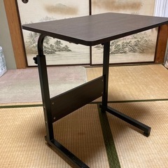 ベッドテーブル