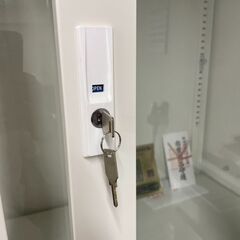美品 スチール書庫 2台セット 鍵付き キャビネット 本棚 書類ケースの画像