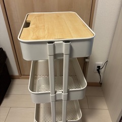 3段カート　アイボリーの画像