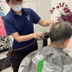 理・美容師経験があれば訪問未経験OK♪訪問理美容サービスの現場で訪問スタイリストとして、お客様に笑顔と喜びを届けませんか？の画像