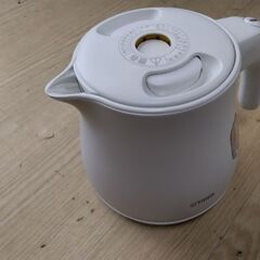 2023年製　極上美品　タイガー　電気ケトル　電気ポット　