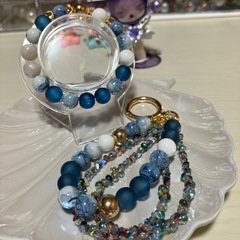 深みブルー　ブレス、バックチャームセット