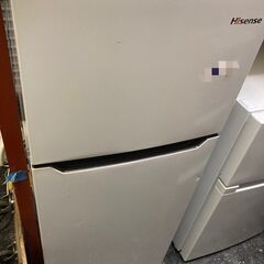 ☆中古￥8,800！Hisense　120㍑2ドア冷蔵庫　家電　...