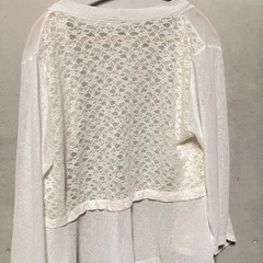 新品☆レース編みの薄手カーディガンの画像