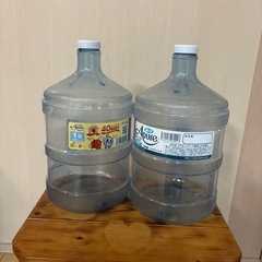 某スーパーにあるアピュア専用ボトル 3.8L(小) 2個セット　