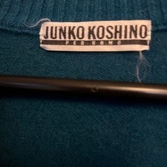 JUNKO KOSHINO メンズLサイズ
Vネックニット サイズLの画像