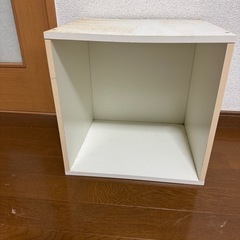 ① カラーボックス　収納の画像
